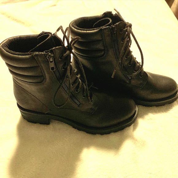mia morrigan combat boot